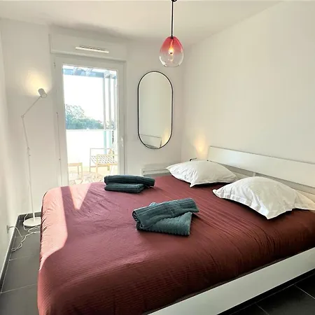 Le Rivage-t3 Vue Mer-50m De La Mer-piscine-parking-wifi Apartment Hyères